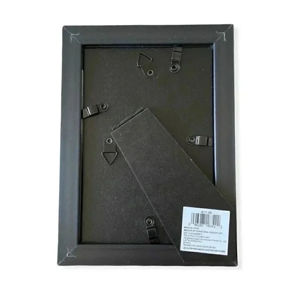 Malden Gold Finish Photo Frame - Picture 2 of 3